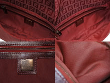 画像をギャラリービューアに読み込む, FENDI フェンディ ワンショルダーバッグ ズッカ柄 FFロゴ ワインレッド キャンバス メタル ブロンズ金具 美品 中古 4b008577