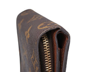 画像をギャラリービューアに読み込む, LOUIS VUITTON ルイヴィトン モノグラム コンパクト ジップ 二つ折り財布 M61667 ブラウン ウォレット 小物 ロゴ 美品 中古 4b008595