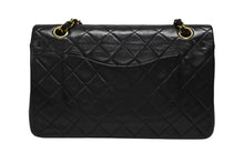 画像をギャラリービューアに読み込む, CHANEL シャネル マトラッセ25 Wフラップ Wチェーンショルダーバッグ 3番台 ラムスキン ココマーク ブラック ゴールド金具 美品 中古 4b008617