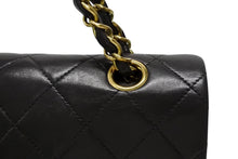 画像をギャラリービューアに読み込む, CHANEL シャネル マトラッセ25 Wフラップ Wチェーンショルダーバッグ 3番台 ラムスキン ココマーク ブラック ゴールド金具 美品 中古 4b008617