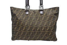 画像をギャラリービューアに読み込む, FENDI フェンディ ハンドバッグ トートバッグ ズッカ柄 26329 キャンバス レザー ブラウン シルバー金具 美品 中古 4b008638