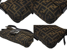 画像をギャラリービューアに読み込む, 極美品 FENDI フェンディ マンマバケット ワンショルダーバッグ 26424 ズッカ柄 キャンバス レザー ブラウン シルバー金具 中古 4b008639