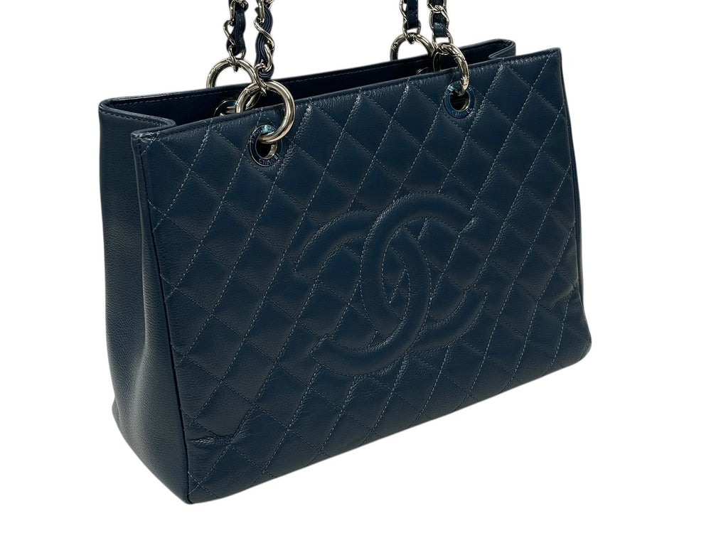 Very Good Condition CHANEL GST Chain Tote Bag 17th Caviar Skin Coco Mark Navy Silver Hardware Used 4b008642