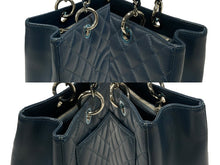 画像をギャラリービューアに読み込む, 極美品 CHANEL シャネル GST チェーントートバッグ 17番台 キャビアスキン ココマーク ネイビー シルバー金具 中古 4b008642