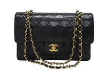 画像をギャラリービューアに読み込む, CHANEL シャネル マトラッセ25 Wフラップ Wチェーンショルダーバッグ 1番台 ラムスキン ココマーク ブラック ゴールド金具 美品 中古 4b008651