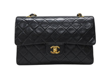 画像をギャラリービューアに読み込む, CHANEL シャネル マトラッセ25 Wフラップ Wチェーンショルダーバッグ 1番台 ラムスキン ココマーク ブラック ゴールド金具 美品 中古 4b008651