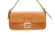 画像をギャラリービューアに読み込む, FENDI フェンディ マンマバケット セレリア ワンショルダーバッグ 8BR101 ブラウン レザー シルバー金具 美品 中古 4b008667