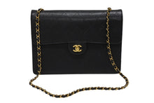 画像をギャラリービューアに読み込む, CHANEL シャネル デカマトラッセ 30 Sフラップ Sチェーンショルダーバッグ 5番台 キャビアスキン ココマーク ゴールド金具 美品 中古 4b008679