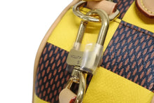 画像をギャラリービューアに読み込む, 新品未使用 LOUIS VUITTON ルイヴィトン ダミエ ポップ チェス メッセンジャー ショルダーバッグ N40562 イエロー ハンドバッグ ファレル 2023年 中古 4b008687