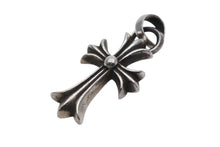 画像をギャラリービューアに読み込む, CHROME HEARTS クロムハーツ スモールCHクロス ベイル ペンダントトップ 重量23.8g シルバー 1991/Sterling刻印 美品 中古 4b008688