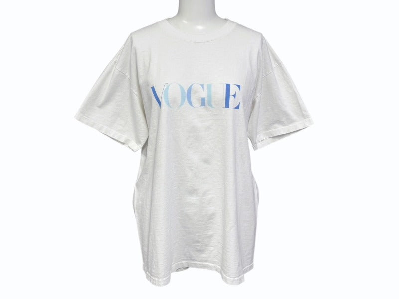 Very Good Condition VINTAGE Vintage 90's VOGUE MAGAZINE Vogue Magazine Short Sleeve T-Shirt Size L White Blue Used 4b008692