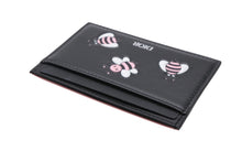 Load image into Gallery viewer, 新品未使用 CHRISTIAN DIOR クリスチャンディオール KAWS カウズ コラボ カードケース 10-BO-0179 ブラック ピンク 中古 4b008706