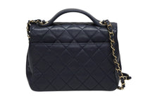 画像をギャラリービューアに読み込む, 極美品 CHANEL シャネル ビジネスアフィニティ マトラッセ チェーンショルダーバッグ スモール 30番台 ネイビー キャビアスキン ゴールド金具 中古 4b008727