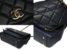 画像をギャラリービューアに読み込む, 極美品 CHANEL シャネル ビジネスアフィニティ マトラッセ チェーンショルダーバッグ スモール 30番台 ネイビー キャビアスキン ゴールド金具 中古 4b008727