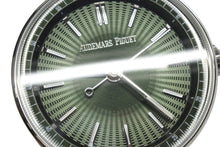 Load image into Gallery viewer, 新品未使用 AUDEMARS PIGUET オーデマピゲ 置き時計 CODE 11.59 ステンレス クォーツ シルバー グリーン文字盤 中古 4b008736