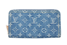 画像をギャラリービューアに読み込む, 新品未使用 LOUIS VUITTON ルイヴィトン LV リミックス ジッピー ウォレット 長財布 M82958 モノグラム デニム ゴールド金具 中古 4b008797