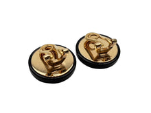 Load image into Gallery viewer, 極美品 MIUMIU ミュウミュウ イヤリング べっ甲カラー ブラウン ゴールド ロゴ金具 中古 4b008822