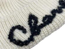 画像をギャラリービューアに読み込む, 極美品 CHANEL シャネル カシミヤ ニットキャップ ビーニー ニット帽 アイボリー ブラック ビーズ 中古 4b008823