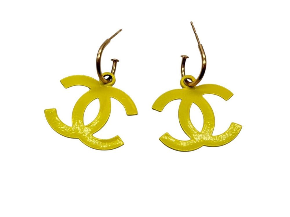 極美品 CHANEL シャネル ココマーク スイング ロゴ 両耳 ピアス 03S刻印 6.0g イエロー ゴールド金具 中古 4b008833