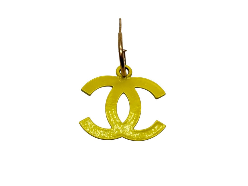 極美品 CHANEL シャネル ココマーク スイング ロゴ 両耳 ピアス 03S刻印 6.0g イエロー ゴールド金具 中古 4b008833