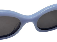 画像をギャラリービューアに読み込む, 新品同様 CELINE セリーヌ トリオンフ アセテートサングラス オーバル CL40194U イタリア製 ブルー シルバー金具 サイズ52◻︎22 中古 4b008854