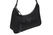 画像をギャラリービューアに読み込む, 極美品 PRADA プラダ ホーボー ワンショルダー RE-EDITION 2005 トライアングルロゴ ブラック ナイロン シルバー金具 1NE204 中古 4b008878