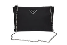 画像をギャラリービューアに読み込む, 極美品 PRADA プラダ チェーンショルダーバッグ トライアングルロゴ 1BF081 ナイロン ブラック シルバー金具 中古 4b008882