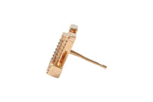 Load image into Gallery viewer, 極美品 LOUIS VUITTON ルイヴィトン LV アイコニック ストラス ピアス M00609 重量約3.5g GP メタル ラインストーン 両耳用 中古 4b012388