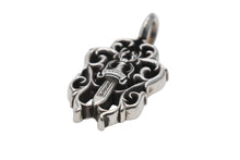 画像をギャラリービューアに読み込む, 極美品 CHROME HEARTS クロムハーツ VINE DAGGER ヴァインダガー ペンダントトップ チャーム 重量約14.9g シルバー925 中古 4b008925