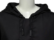 画像をギャラリービューアに読み込む, 極美品 PRADA プラダ 20SS ナイロンアノラックジャケット SGB407 S201 I18 FRANK OCEAN着用 トライアングルロゴ ブラック サイズL 中古 4b008952