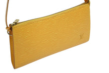 画像をギャラリービューアに読み込む, LOUIS VUITTON ルイヴィトン ポシェットアクセソワール エピレザー M52947 タッシリイエロー ゴールド金具 美品 中古 4b008956