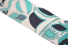 Load image into Gallery viewer, HERMES エルメス ツイリー FOLKLORE グリーン マルチカラー 美品 中古 4b008976