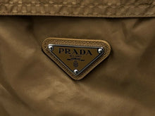 画像をギャラリービューアに読み込む, 極美品 PRADA プラダ RE-NYLON リナイロン コーチジャケット SGC833 サイズ60 トライアングルロゴ ブラウン 中古 4b009016