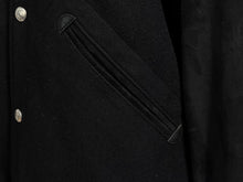 画像をギャラリービューアに読み込む, 極美品 Christian Dior クリスチャンディオール 24SS Varsity Jacket スタジャン 443L430A6105 サイズ54 スウェード ブラック 中古 4b009025