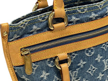 画像をギャラリービューアに読み込む, 極美品 LOUIS VUITTON ルイヴィトン フラットショッパー ハンドバッグ M95018 モノグラム デニム ブルー ゴールド金具 中古 4b009045