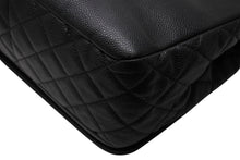 Load image into Gallery viewer, 極美品 CHANEL シャネル Sフラップ Wチェーンショルダーバッグ 15番台 ココマーク キャビアスキン ブラック シルバー金具 中古 4b009055
