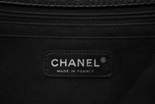 Load image into Gallery viewer, 極美品 CHANEL シャネル Sフラップ Wチェーンショルダーバッグ 15番台 ココマーク キャビアスキン ブラック シルバー金具 中古 4b009055