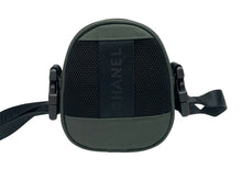 画像をギャラリービューアに読み込む, CHANEL シャネル ココマーク スポーツライン ミニショルダーバッグ 8番台 ブラック カーキ キャンバス 美品 中古 4b009067