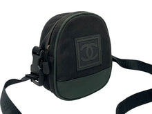 画像をギャラリービューアに読み込む, CHANEL シャネル ココマーク スポーツライン ミニショルダーバッグ 8番台 ブラック カーキ キャンバス 美品 中古 4b009067