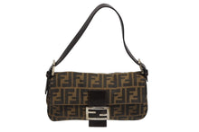 画像をギャラリービューアに読み込む, FENDI フェンディ マンマバケット ワンショルダーバッグ 26424 ズッカ柄 キャンバス レザー ブラウン シルバー金具 美品 中古 4b009079