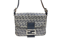 画像をギャラリービューアに読み込む, 極美品 FENDI フェンディ ズッキーノ ワンショルダーバッグ イタリア製 キャンバス レザー グレー ネイビー シルバー金具 中古 4b009081