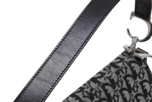 画像をギャラリービューアに読み込む, 極美品 CHRISTIAN DIOR クリスチャンディオール トロッターライン サドルバッグ ワンショルダーバッグ ネイビー シルバー金具 中古 4b009094