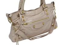 画像をギャラリービューアに読み込む, BALENCIAGA バレンシアガ ジャイアント ファースト 2WAYバッグ 285433 レザー ピンクベージュ ゴールド金具 美品 中古 4b009103