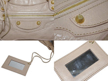 画像をギャラリービューアに読み込む, BALENCIAGA バレンシアガ ジャイアント ファースト 2WAYバッグ 285433 レザー ピンクベージュ ゴールド金具 美品 中古 4b009103