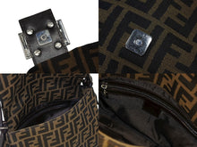 画像をギャラリービューアに読み込む, FENDI フェンディ ズッカ柄 マンマバケット ワンショルダーバッグ 26325 キャンバス レザー ブラウン シルバー金具 美品 中古 4b009110