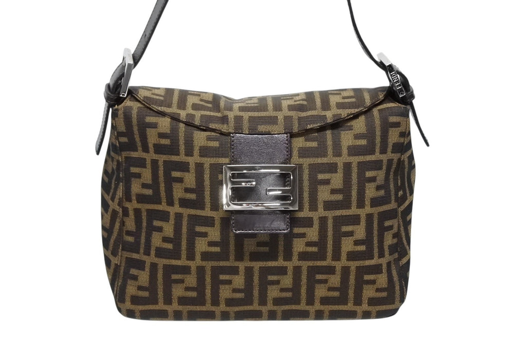 極美品 FENDI フェンディ マンマバケット ワンショルダーバッグ ズッカ柄 ブラウン キャンバス レザー シルバー金具 中古 4b009111