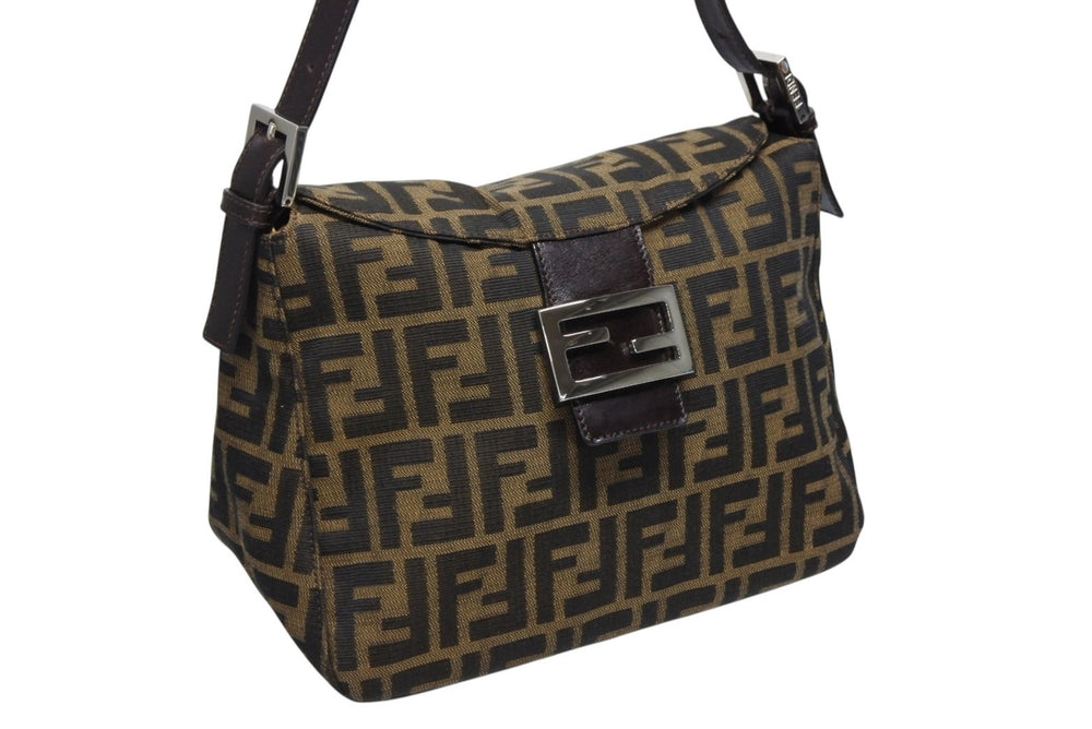極美品 FENDI フェンディ マンマバケット ワンショルダーバッグ ズッカ柄 ブラウン キャンバス レザー シルバー金具 中古 4b009111