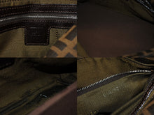 画像をギャラリービューアに読み込む, 極美品 FENDI フェンディ マンマバケット ワンショルダーバッグ ズッカ柄 ブラウン キャンバス レザー シルバー金具 中古 4b009111