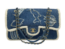 画像をギャラリービューアに読み込む, 極美品 CHANEL シャネル パッチワーク デニム ムートンショルダーバッグ ジャンボ 36cm エジプトライン 28番台 ブルー ゴールド金具 中古 4b009115