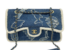 画像をギャラリービューアに読み込む, 極美品 CHANEL シャネル パッチワーク デニム ムートンショルダーバッグ ジャンボ 36cm エジプトライン 28番台 ブルー ゴールド金具 中古 4b009115